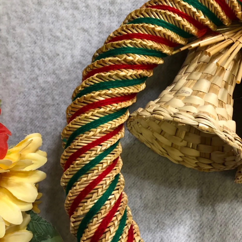 NWOT - Woven Straw Holiday Bell Wreath